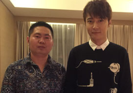 广州红足1世与明星合影